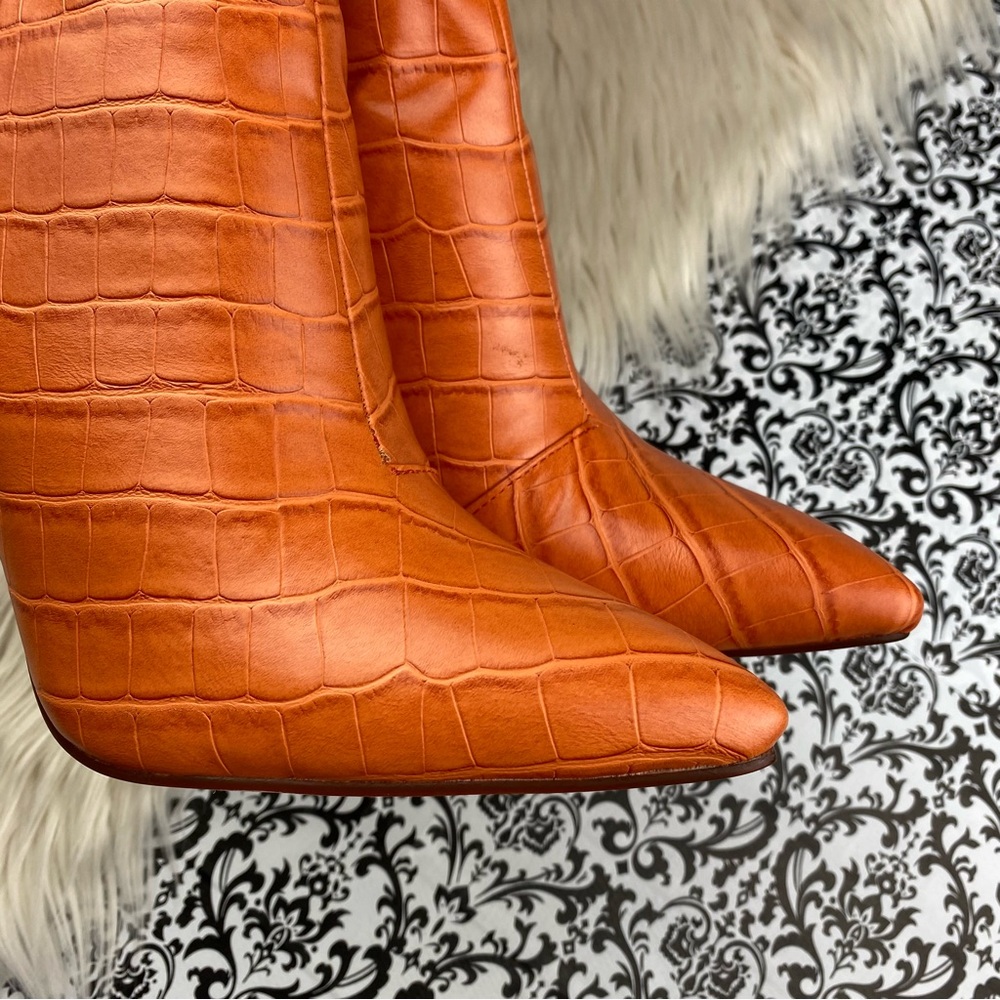 AKIRA : size : 7 : Azalea Wang Orange Crocodile Knee-High stiletto heel boots - Picture 5 of 7